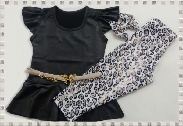 Conjunto Peplum cirrê preto e leg vaquinha branca Tam. PP, P, M e G